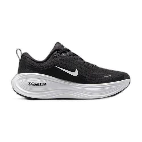 Vomero Plus Black White